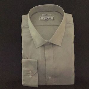 New long sleeve button down shirt by Crown and Ivy size XXL